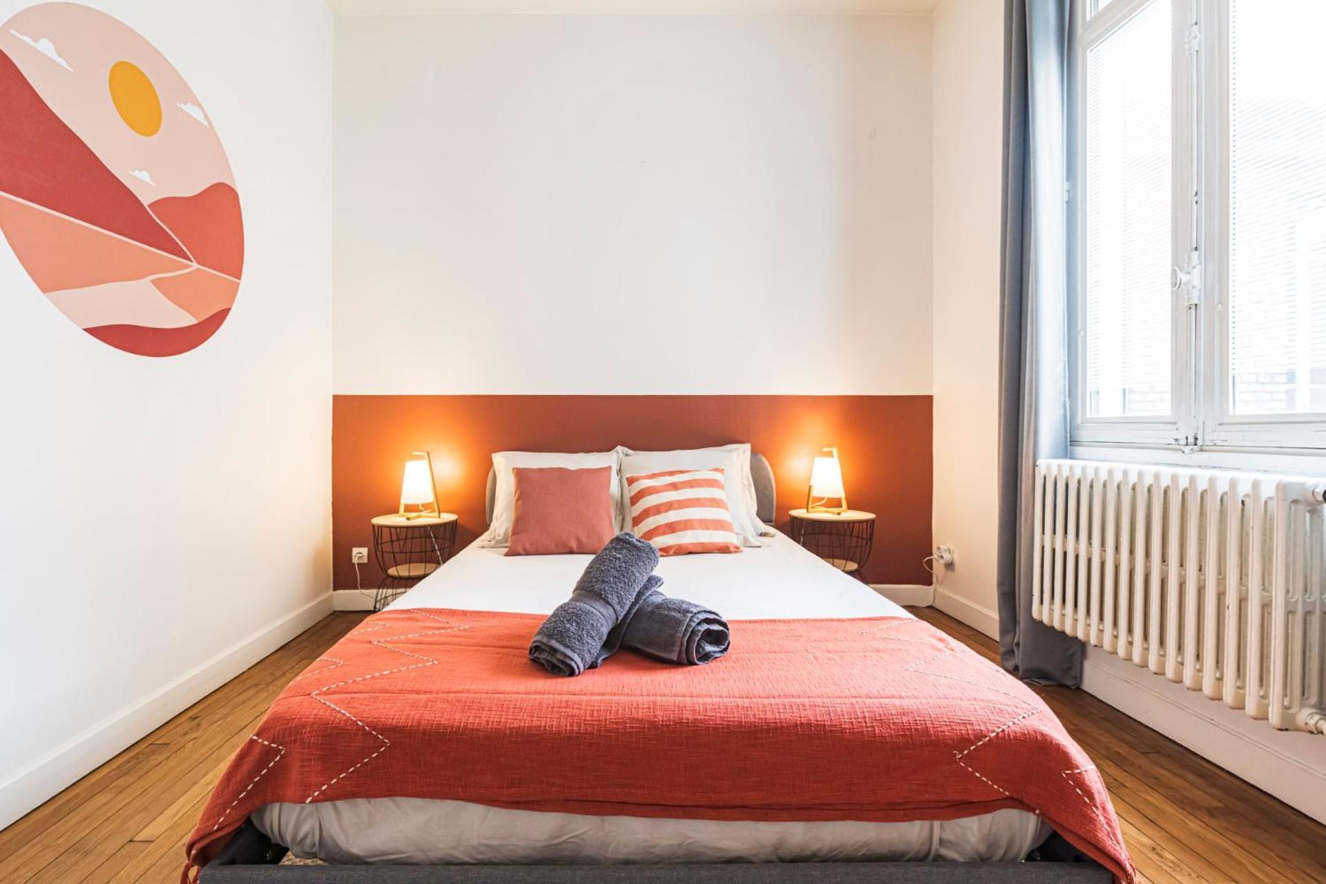 L'Haussmannien - Spacieux 4 Chambres - Centre - Gare 兰斯 外观 照片
